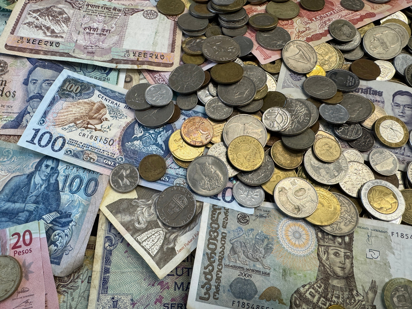 Mixed World Coins and Banknotes - Perfect to Start a Collection - Limited Availability