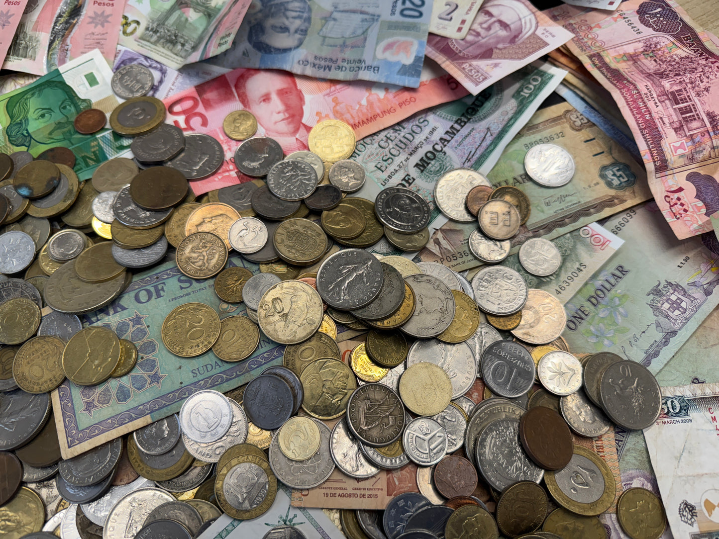 Mixed World Coins and Banknotes - Perfect to Start a Collection - Limited Availability