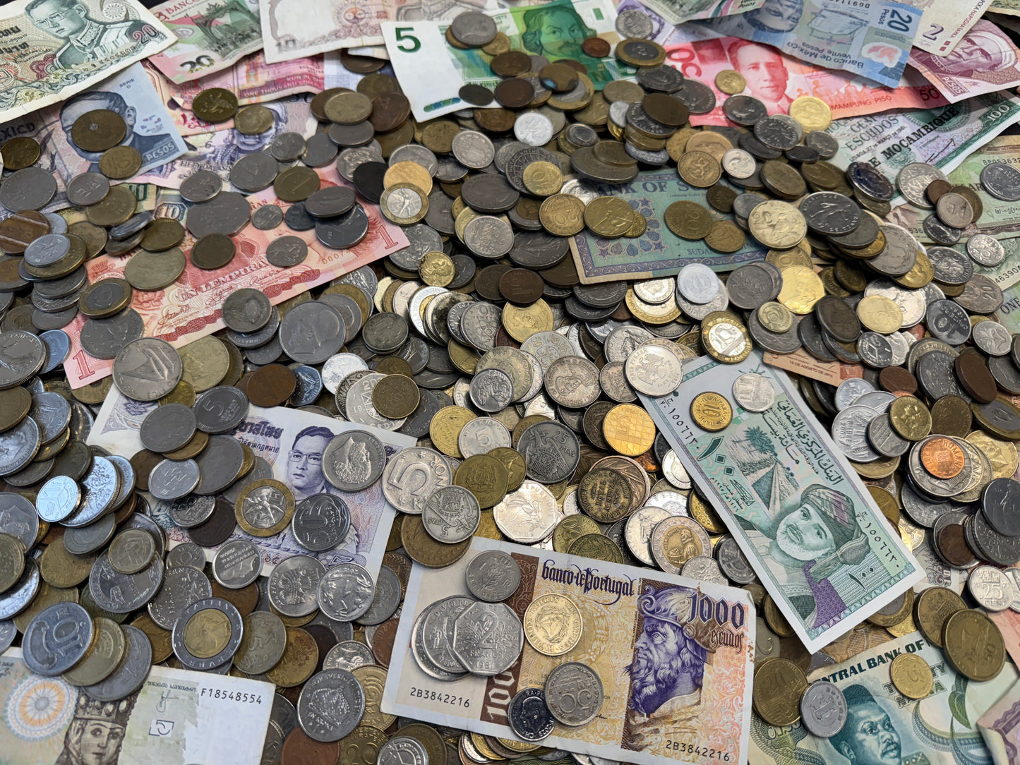 Mixed World Coins and Banknotes - Perfect to Start a Collection - Limited Availability