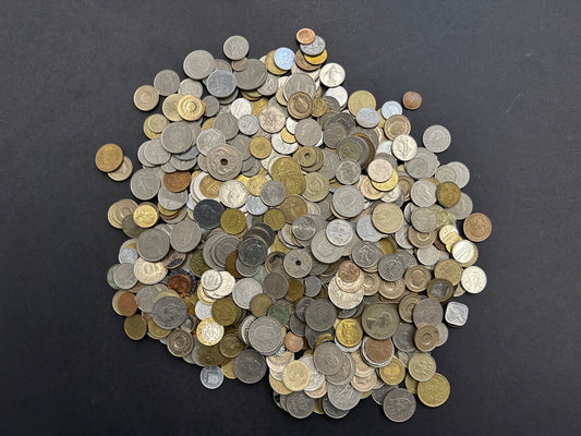 3KG of Mixed World Coins - Perfect to Start a Collection - Limited Avaiability
